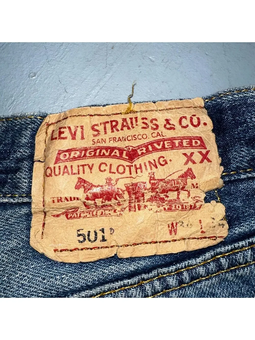 Levis 501 Vintage Y2K XX Straight Leg Jeans Blue Light Wash 34x34 Act 33x33